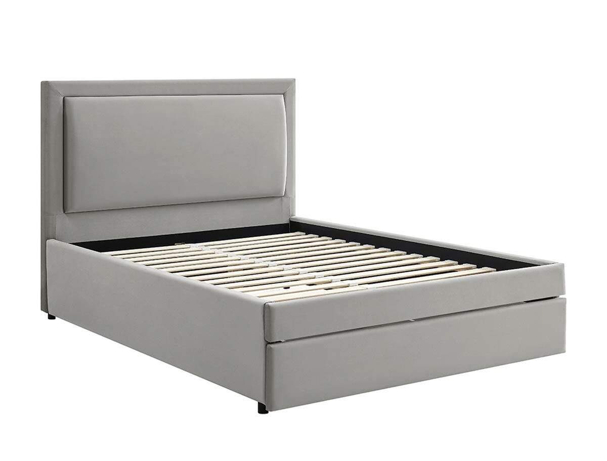ursa-grey-6