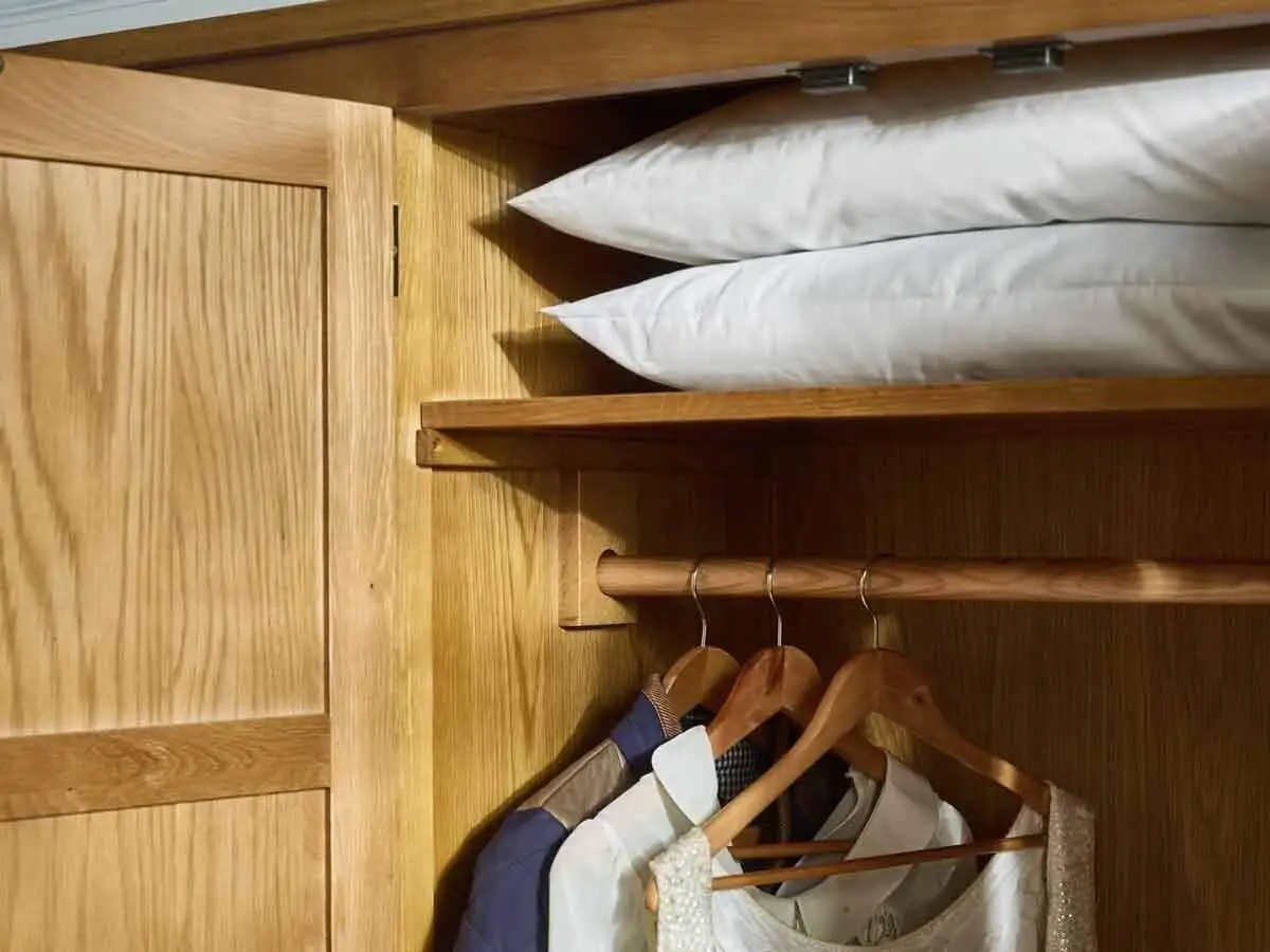 3-door-wardrobe-4