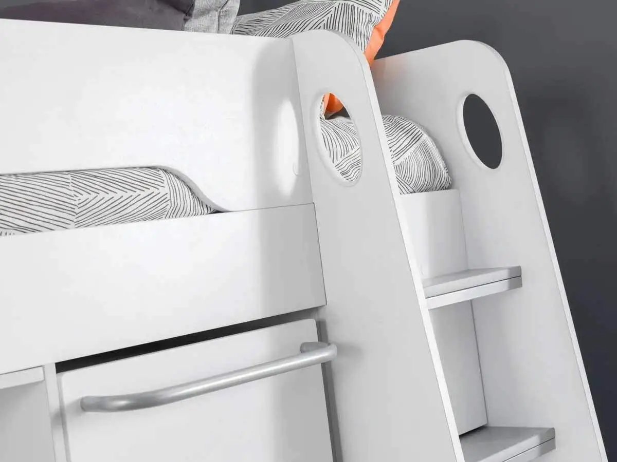 pegasus-white-3