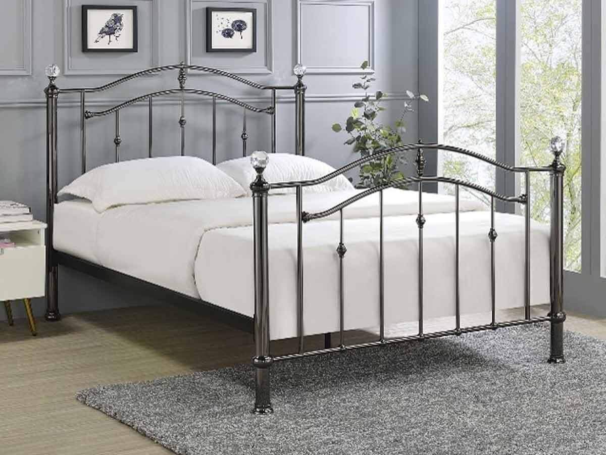 castillo-black-chrome-3