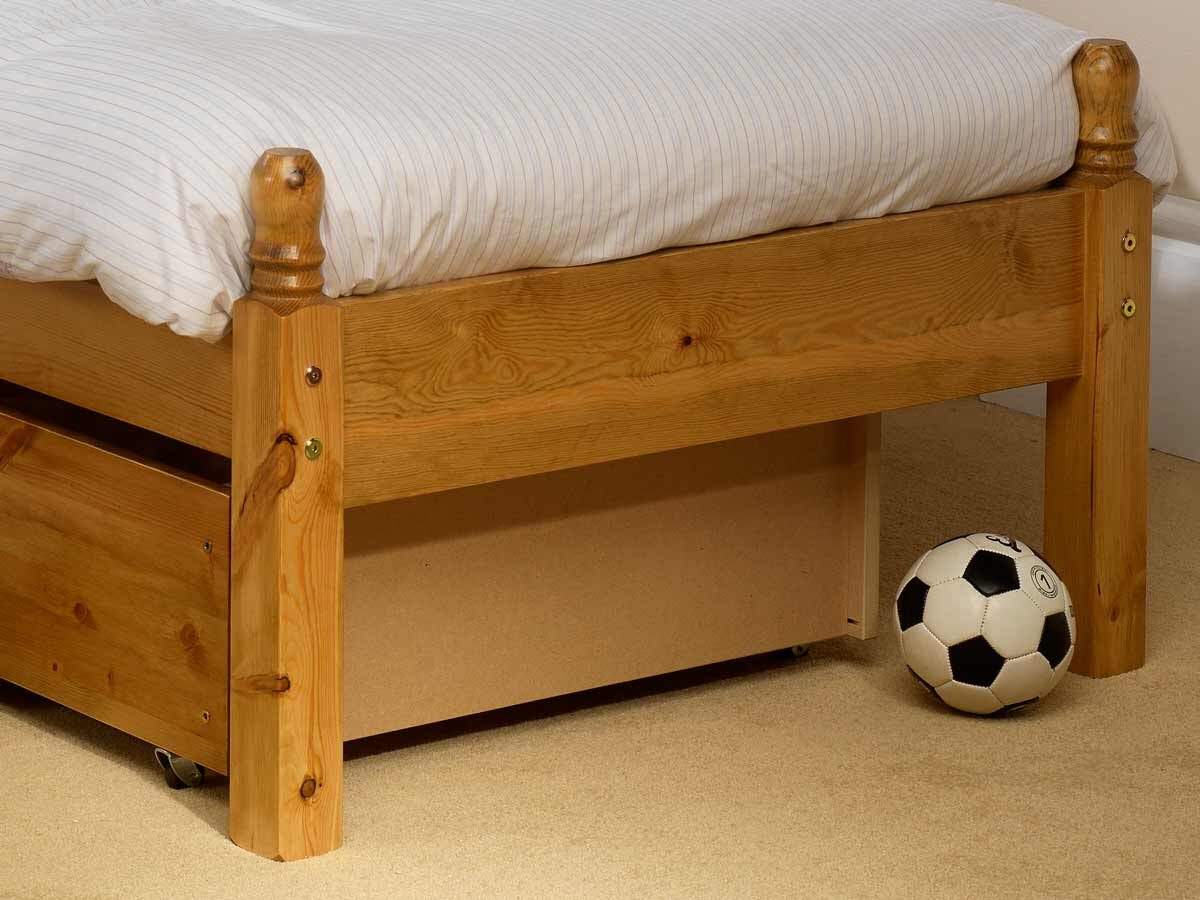 Ted-Bed-Dressed-1