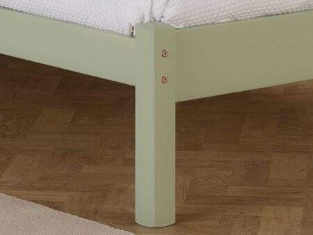 Shaker-green-bed-v5