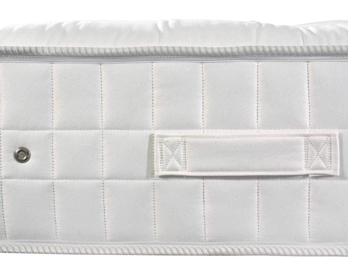 2026-Eezee-Natural-2000-mattress_Handle-&-Vent